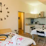 Florence Deluxe Apt+Private Parking