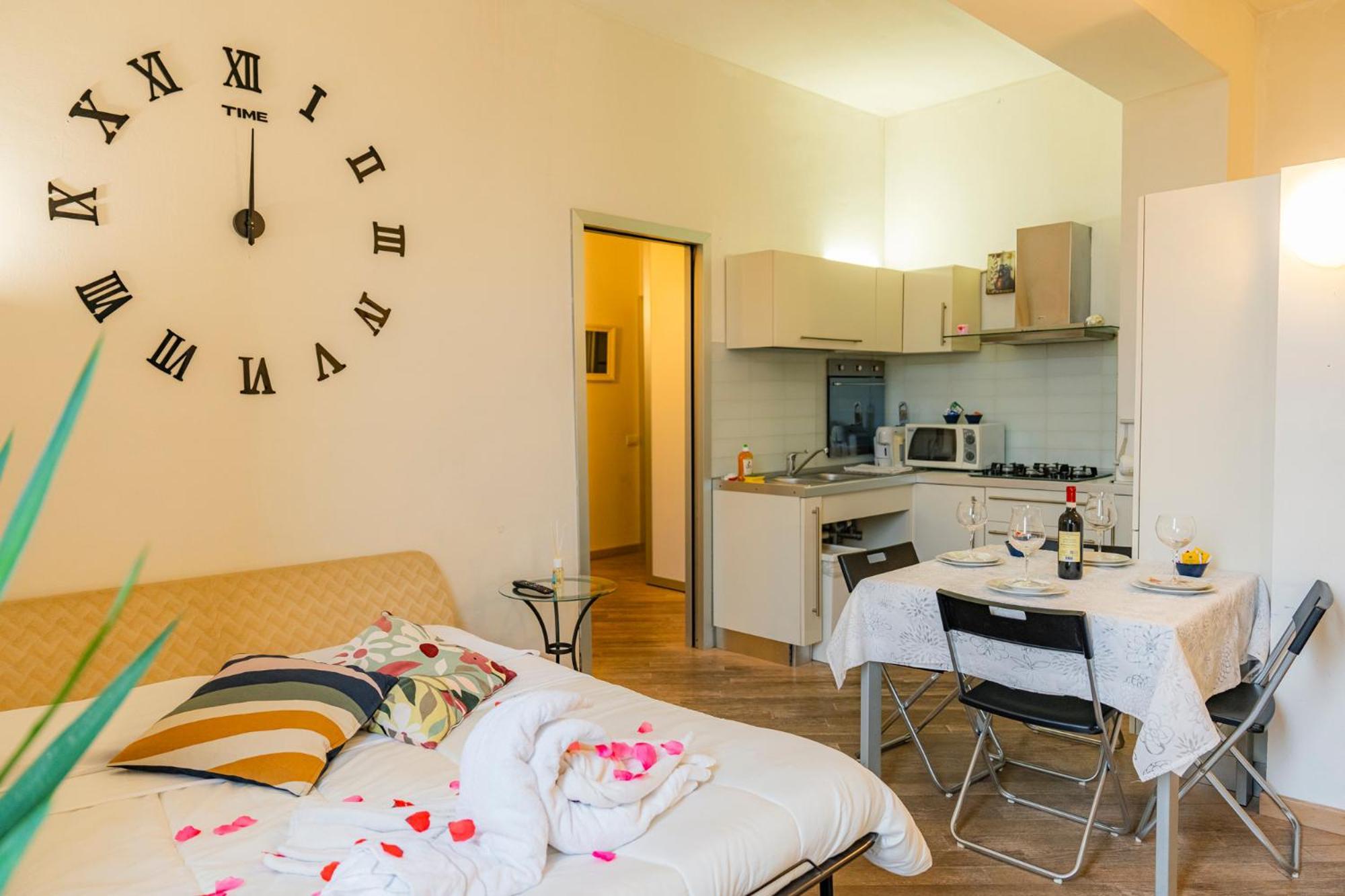 Deluxe Apt+private Parking Florencia